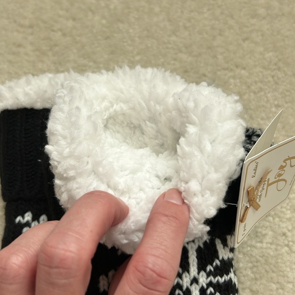 Slipper Socks with Grippers - Picture 7 of 8